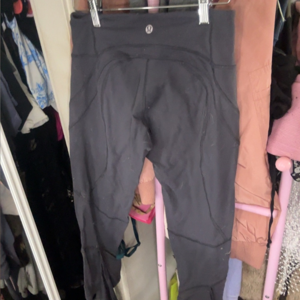 Lululemon Black Leggings 🖤 | Size Small | High-Waisted Fit